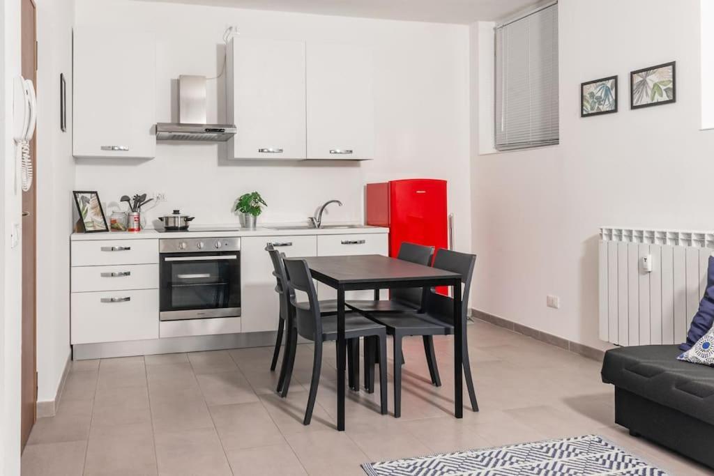 Staurenghi Blue Apartment Варезе Екстериор снимка